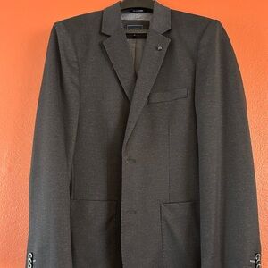 7 Diamonds Dark Gray Blazer